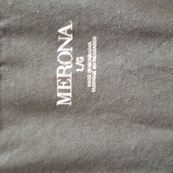 Forest green top - Picture 2 of 4